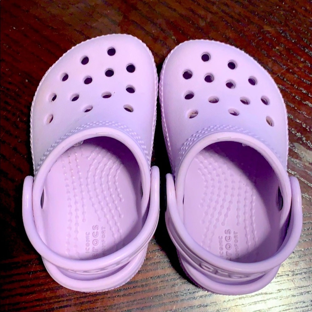 Kids Crocs Size 4